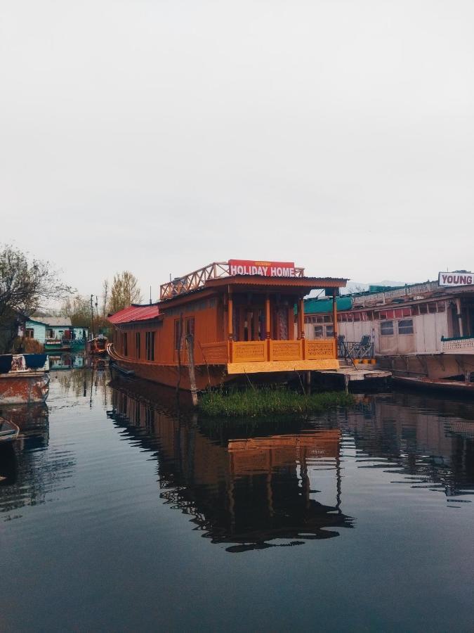 Houseboat Holiday Home Srīnagar Exterior foto